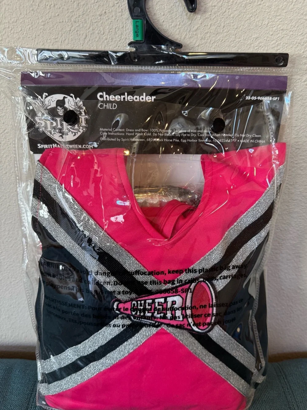 NEW Spirit Halloween Cheerleader Costume Set with Pom Poms and Bow. Child Large